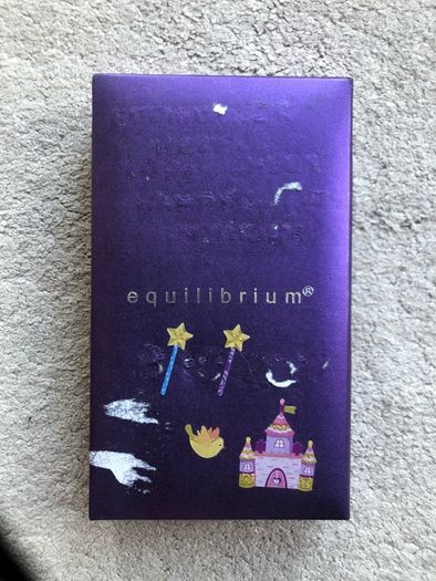 Equilibrium necklace