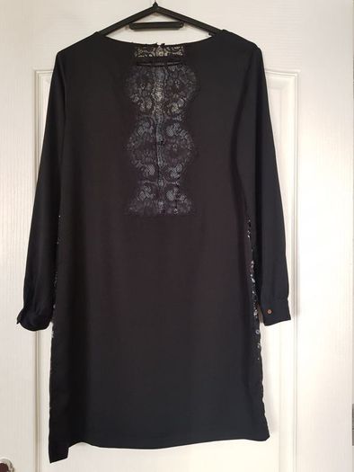 Zara Black Dress, beautiful print, lace detail at the back, size S