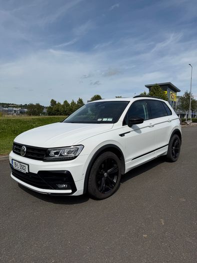 2019 Volkswagen Tiguan R-Line - Black Edition - Panoramic Sunroof