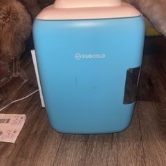 Mini fridge