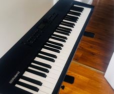 Roland Go Keys
