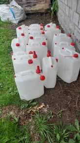 liquid containers