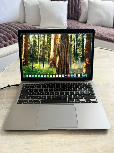 Apple Macbook Air 13" 2020 Intel I7 8gb 256gb