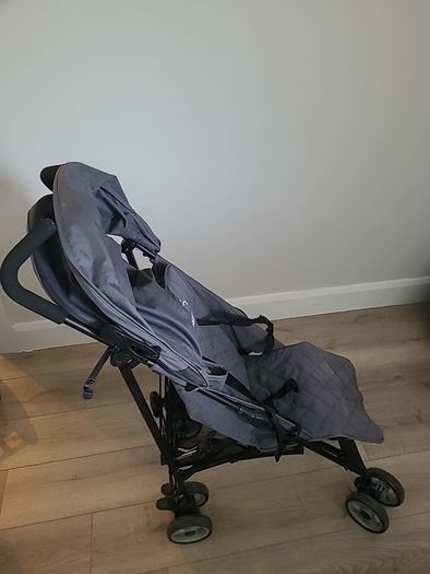 grey push chair