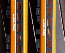 Hornby intercuty coaches. These items are an OO gauge model railway passenger coach featuring the classic orange and black Irish Rail (Iarnrod Eireann) InterCity livery.