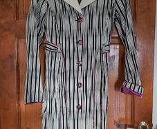 Ladies St Martins Coat Size Small (10) tags attached