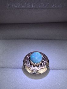 Stunning 14k Gold 4.5 Carat Opal Ring (6 grams)