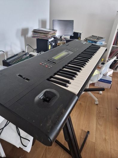Korg M1 (x2)