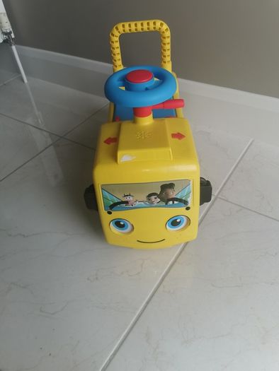 little baby bum ride on bus