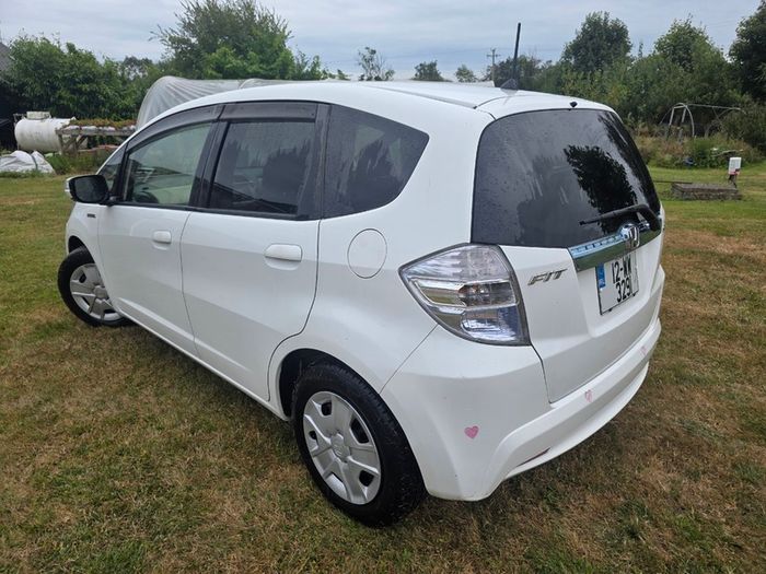 2012 Honda Fit Hybrid Automatic 1 owner NCT 12/26