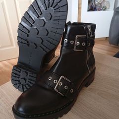 Bershka boots