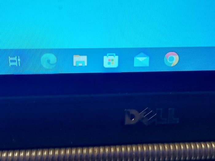 DELL XPS 14z, Intel Core i5-2430M CPU, 2.4GHz, 6GB Ram, 500GB HDD, Windows 10 Pro, Microsoft Edge, Chrome and VLC