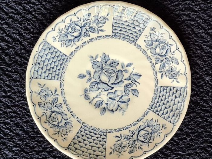 Myott Melody Saucer