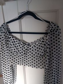 Size 10 White with black polka dot top