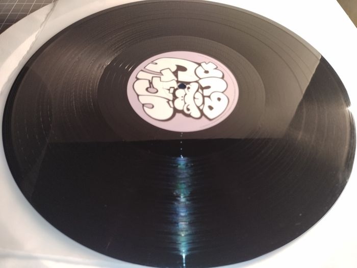 Honk - Hullabaloo - Ugly Bug Records - QUALITY 90s Pete BONES 303 Piano HOUSE CLASSIC!