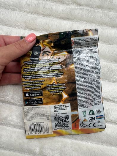 Gormiti Nature Unleashed Fume 2012 approx., 4 cm. Pack is damaged Please see pictures