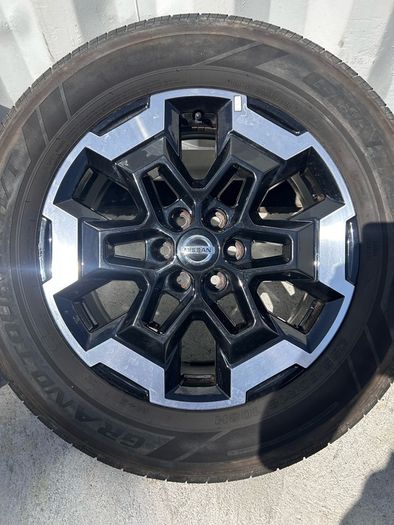 Genuine Nissan Navara 18" Alloys Wheels