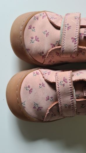 Leather Girls Shoes size 27 (EU), 9 (UK)