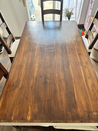 Dining table & 6 chairs