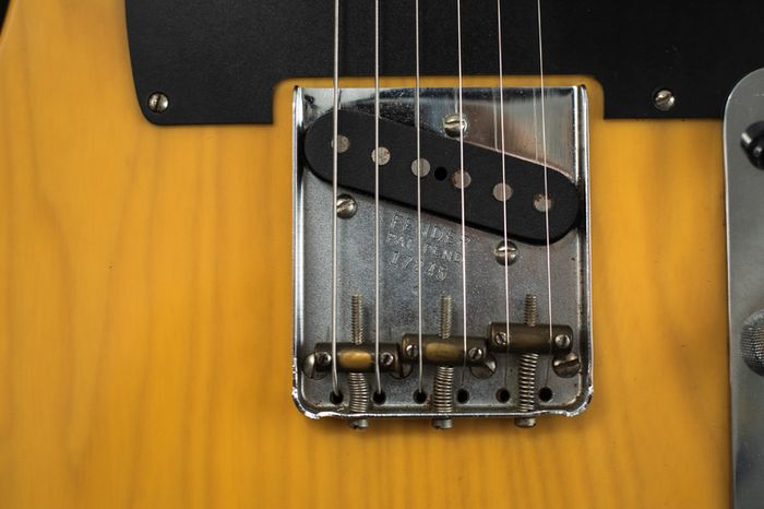 Fender American Vintage '52 Telecaster 1990s with Japanese Body - Butterscotch Blonde