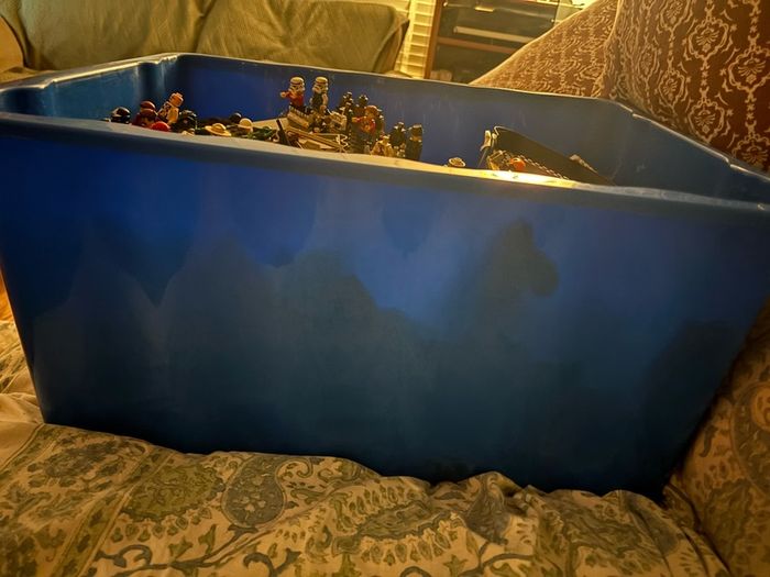 Old box of Lego + mini figures