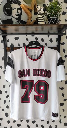 San Diego 79 t-shirt size M