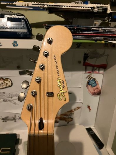 fender squier classic vibe strat