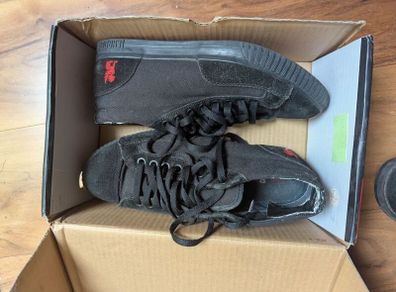 Cycling shoes - sneaker look