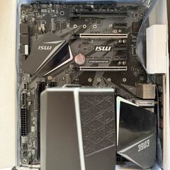 Components / I7-9700k, MSI Z390 Gaming edge AC, 16 Gb DDR4 (2X8)