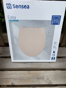 toilet seat