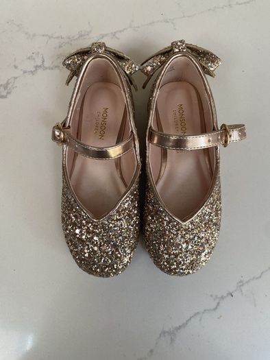 kids shoes
