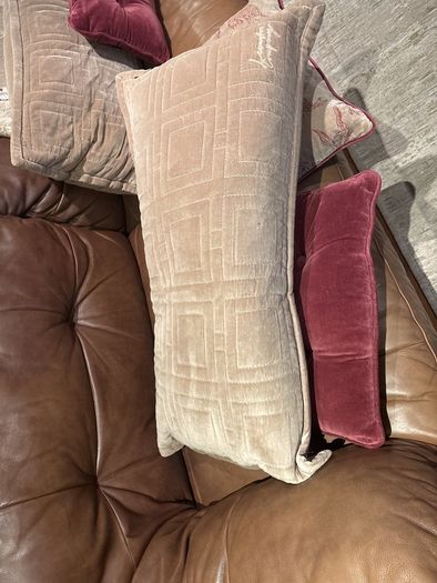 5 Lexington cushions incl two bolster back pieces