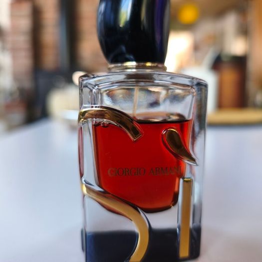 Armani Si perfume bottle 50ml