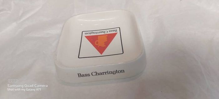 Old large vintage rare bass charrington ashtray rare item ,made by wade ,good condition, see pictures for condition,price includes post to anywhere in Ireland thank you, collectors item,,