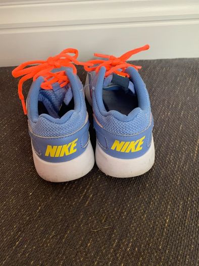 Nike Tanjun Runners