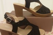Sandal's/Black Sandal's Size: 6 UK .  39 EU