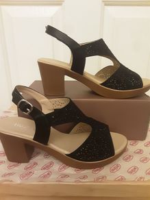Sandal's/Black Sandal's Size: 6 UK .  39 EU