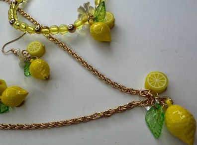 earrings , bracelet and necklace set