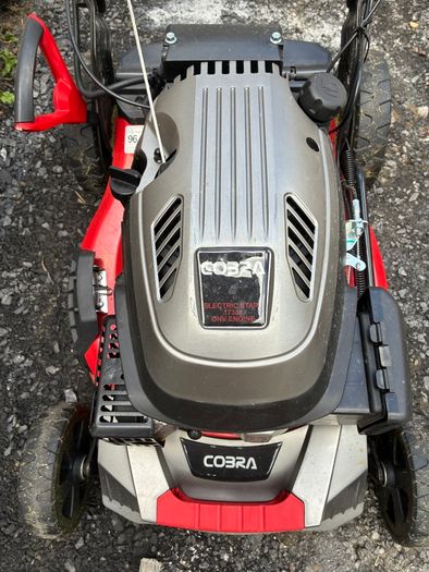 Cobra lawnmower