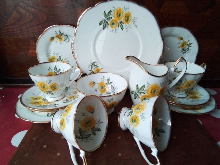 Elizabethan Teaset