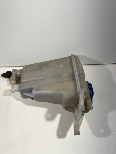 AUDI A4 B8 Petrol Diesel  Coolant Expansion Tank 2008 -2012 8K0121403D.