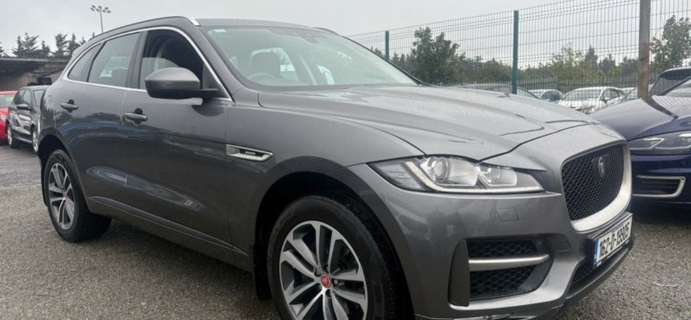 2016 Jaguar F-Pace R-Sport 2.0L Diesel AWD Auto New NCT