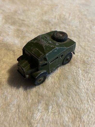 Dinky army
