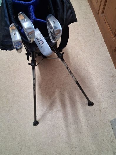 Golf Clubs. Set Of US Kids Left Handed Golf Clubs For 9 To 10 Years In Very Good Condition.  Collect In Dublin Or Receive Via Post.
