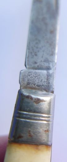 Vintage Richards Sheffield England -Africa Hippo Pocket Knife