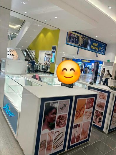 White retail Kiosk