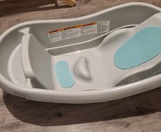Summer Infant baby bath tub