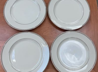 2004 Royal Doulton Platinum Collection Dinner Plates