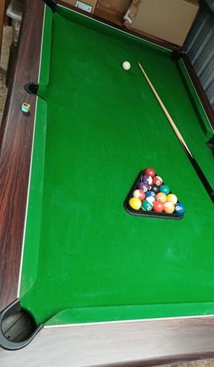 7ft pool table