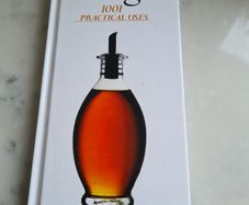 Vinegar 1001 Practical Uses